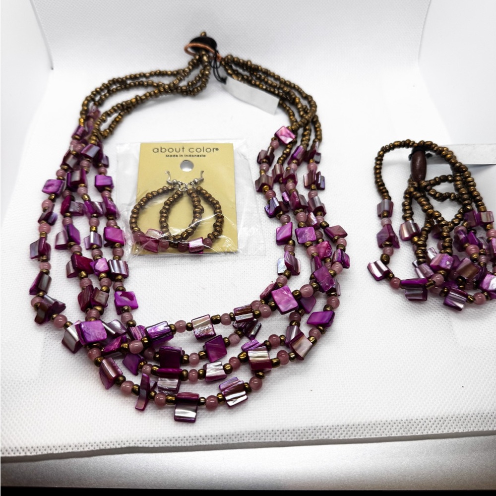 Artisan Beaded & Shell Costume Jewelry Purple NWT Necklace Bracelet Earrings Set - Picture 3 of 9